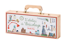 Charger l&#39;image dans la galerie, Petite valise bricolage 6 outils - Moulin Roty