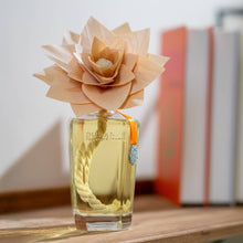 Charger l'image dans la galerie, Fleur parfumée Mandarine Bergamote Durance en décoration