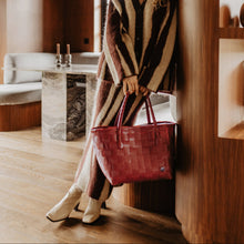 Charger l'image dans la galerie, Cabas Paris - rouge rubis - Handed By