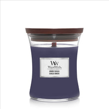Charger l'image dans la galerie, Bougie Dahlia Hinoki WoodWick - jarre moyenne 275 g