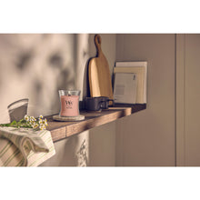 Charger l'image dans la galerie, Bougie Nectar de Manuka WoodWick en ambiance