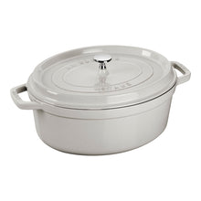 Charger l'image dans la galerie, Cocotte 29 cm, ovale, fonte, Truffe blanche - Staub
