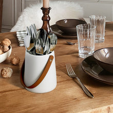 Charger l'image dans la galerie, Pot de rangement Skin Couzon pour 24 couverts - mise en situation