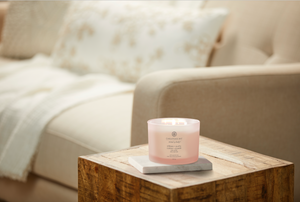 Bougie 3 mèches Calme + pureté (Eau de rose) - Chesapeake Bay