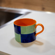 Charger l'image dans la galerie, Mug petit-déjeuner en grès 400 ml - Bleu et orange - vue 2