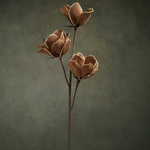 Charger l'image dans la galerie, Fleur artificielle Bonnie triple moka 88 cm - Home Edelweiss