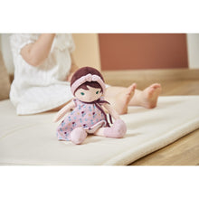 Charger l&#39;image dans la galerie, Ma première poupée en tissu Léonie 25 cm - Kaloo