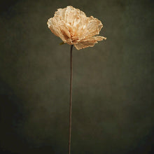 Charger l'image dans la galerie, Fleur artificielle Irina dentelle beige sable 84 cm - Home Edelweiss