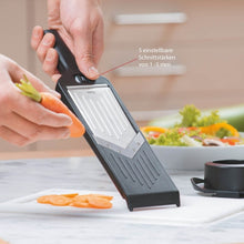 Charger l'image dans la galerie, Mandoline à légumes réglable Violi - Gefu