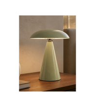 Charger l'image dans la galerie, Lampe LED rechargeable Orlando vert sauge en ambiance - Home Edelweiss