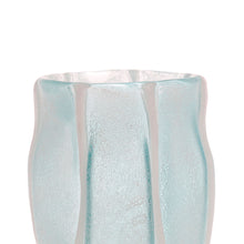 Charger l&#39;image dans la galerie, Photophore Amarres turquoise en verre - Côté Table
