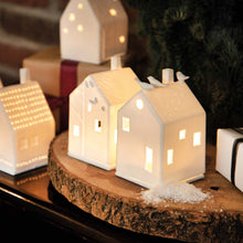 Charger l'image dans la galerie, Maison lumineuse "cabane dans les arbres" - Räder